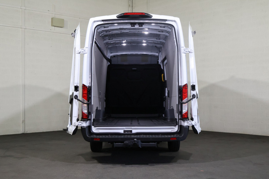 Ford Transit 350 2.0 TDCI L4 H3 130pk Navigatie Trekhaak 2.8T