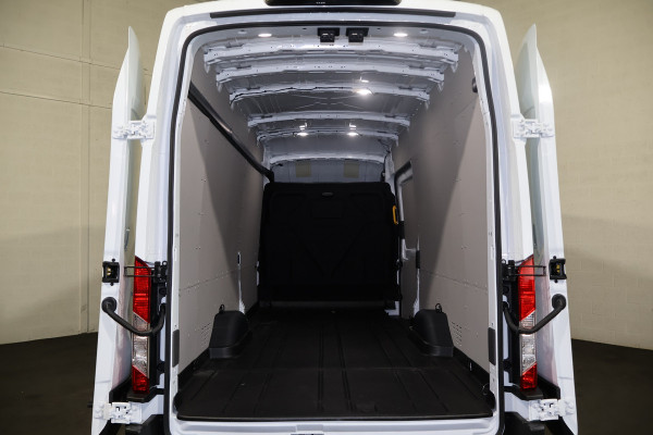 Ford Transit 350 2.0 TDCI L4 H3 130pk Navigatie Trekhaak 2.8T