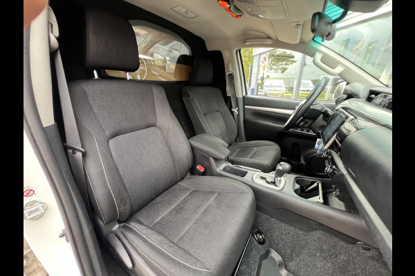 Toyota Hilux 2.4 D-4D-F Double Cab Professional
