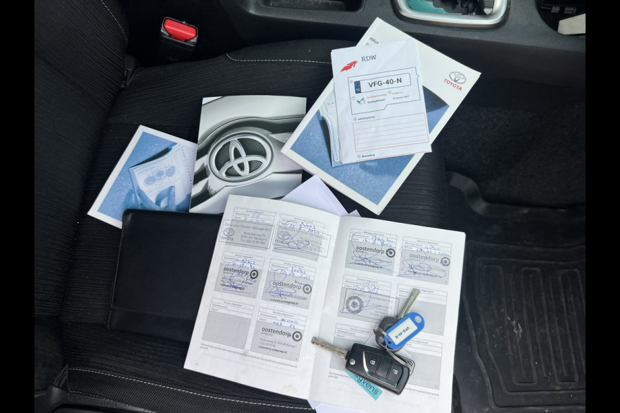 Toyota Hilux 2.4 D-4D-F Double Cab Professional