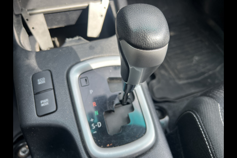Toyota Hilux 2.4 D-4D-F Double Cab Professional