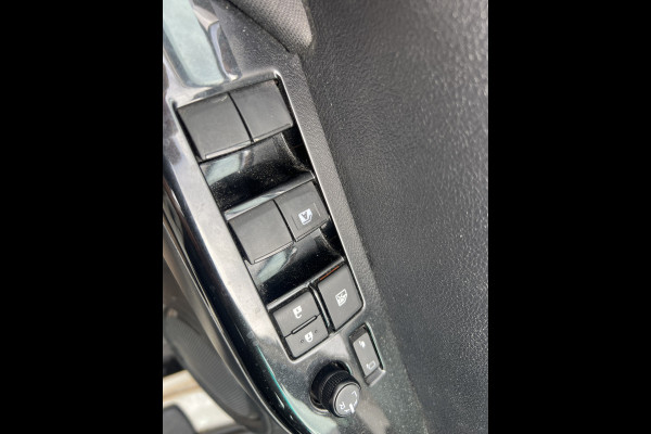 Toyota Hilux 2.4 D-4D-F Double Cab Professional