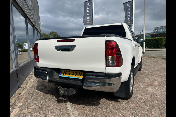 Toyota Hilux 2.4 D-4D-F Double Cab Professional