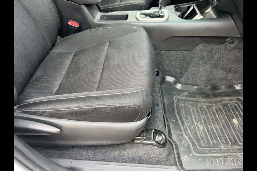 Toyota Hilux 2.4 D-4D-F Double Cab Professional