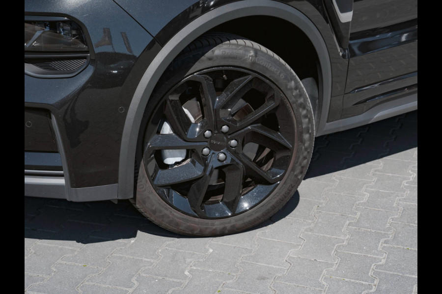 Lynk & Co 01 1.5 Black Edition Panoramadak|360° Camera|ACC|Stoelverwarming|Navi|Carplay