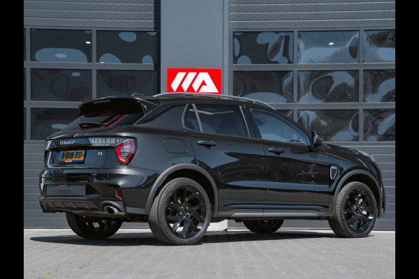 Lynk & Co 01 1.5 Black Edition Panoramadak|360° Camera|ACC|Stoelverwarming|Navi|Carplay