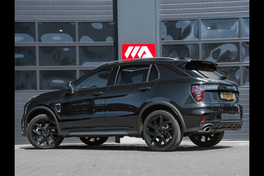 Lynk & Co 01 1.5 Black Edition Panoramadak|360° Camera|ACC|Stoelverwarming|Navi|Carplay