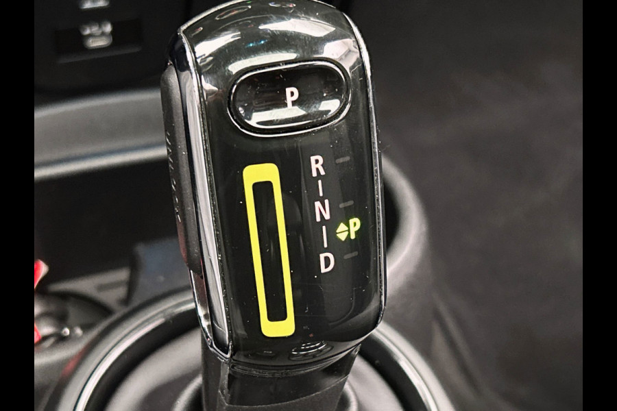 MINI Electric MINI Electric Collection 33 kWh | SOH 96% | Dealer Onderhouden | Panoramadak | Camera | Carplay | Stoelverwarming |