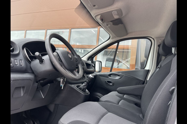 Renault Trafic 2.0 dCi 120pk L2 Comfort 3p Lease €270 p/m, Trekhaak, Airco, PDC, Cruise controle, Onderhoudshistorie aanwezig