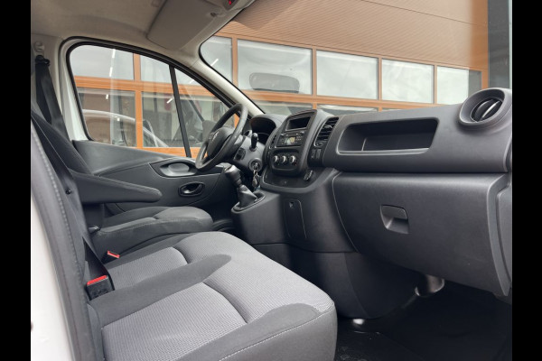 Renault Trafic 2.0 dCi 120pk L2 Comfort 3p Lease €270 p/m, Trekhaak, Airco, PDC, Cruise controle, Onderhoudshistorie aanwezig