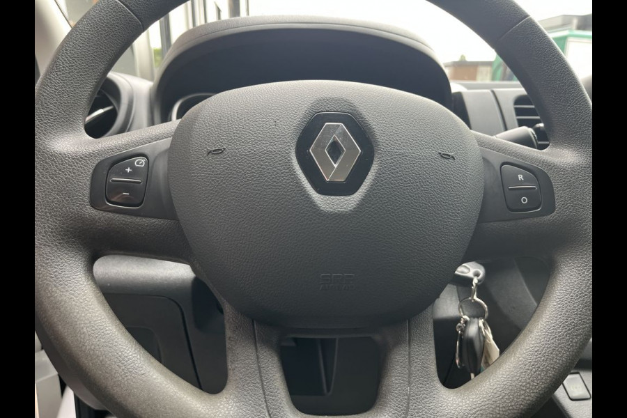 Renault Trafic 2.0 dCi 120pk L2 Comfort 3p Lease €270 p/m, Trekhaak, Airco, PDC, Cruise controle, Onderhoudshistorie aanwezig