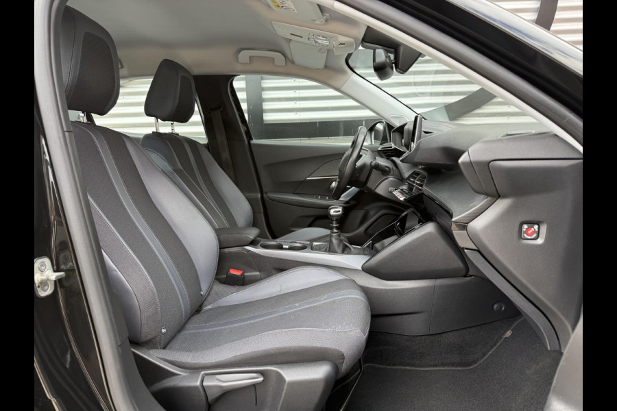 Peugeot 2008 1.2 PureTech Allure 1e Eigenaar|Navi|Camera|i-Cockpit|Clima|Cruise|Stoelverwarming|Carplay|PDC|APK tot 06-2028