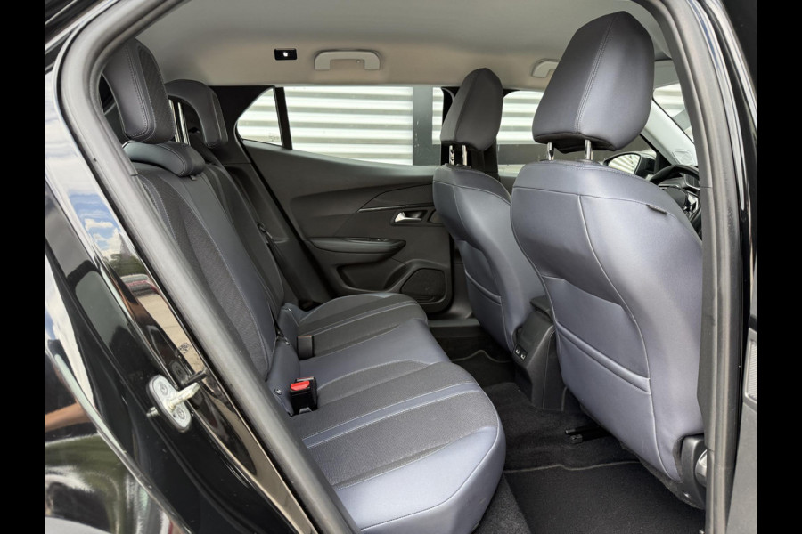 Peugeot 2008 1.2 PureTech Allure 1e Eigenaar|Navi|Camera|i-Cockpit|Clima|Cruise|Stoelverwarming|Carplay|PDC|APK tot 06-2028