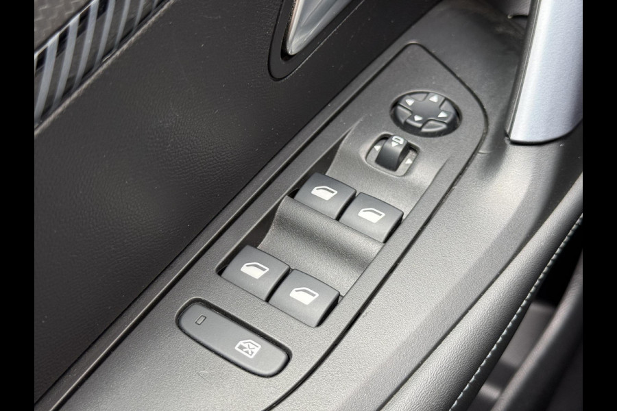 Peugeot 2008 1.2 PureTech Allure 1e Eigenaar|Navi|Camera|i-Cockpit|Clima|Cruise|Stoelverwarming|Carplay|PDC|APK tot 06-2028