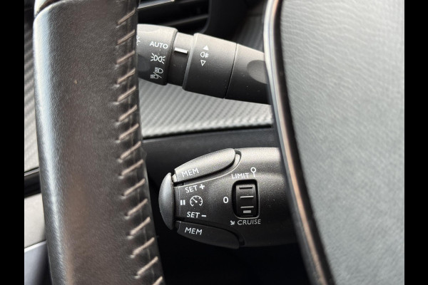 Peugeot 2008 1.2 PureTech Allure 1e Eigenaar|Navi|Camera|i-Cockpit|Clima|Cruise|Stoelverwarming|Carplay|PDC|APK tot 06-2028