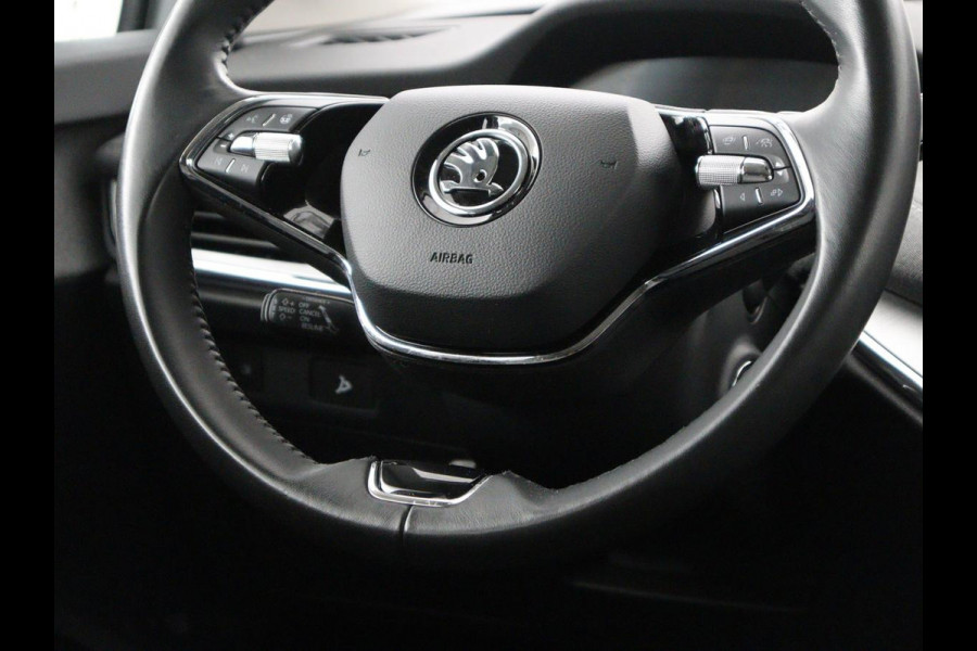 Škoda Enyaq iV 80 | SOH 92,1% | Memory | Half leder | Stuur/stoel verwarming | Adaptive cruise | Lane assist | Dode hoek | Carplay | Sfeer verlichting | Camera | Climate control | Elektrische achterklep