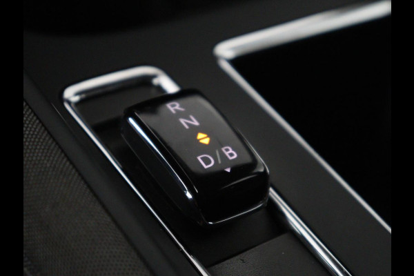 Škoda Enyaq iV 80 | SOH 92,1% | Memory | Half leder | Stuur/stoel verwarming | Adaptive cruise | Lane assist | Dode hoek | Carplay | Sfeer verlichting | Camera | Climate control | Elektrische achterklep