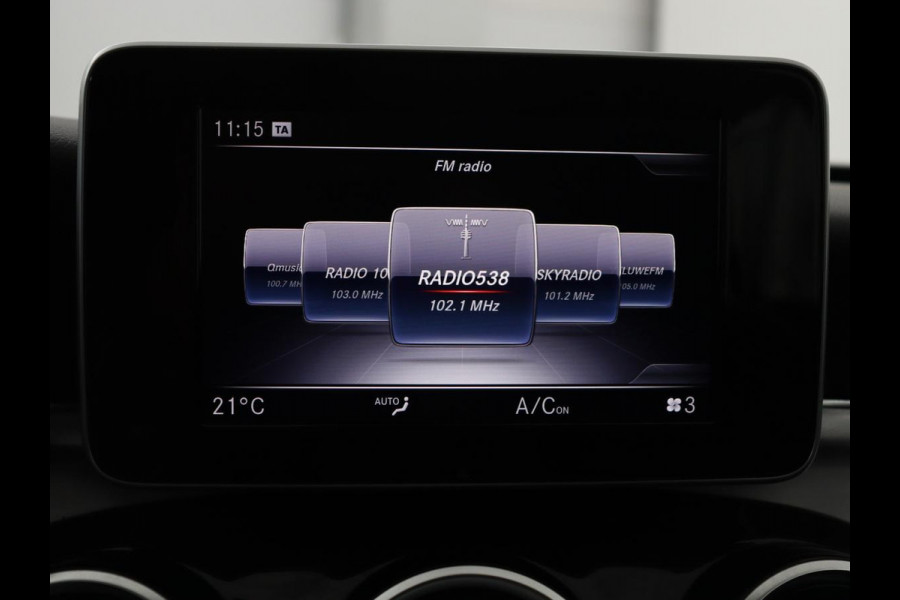 Mercedes-Benz C-Klasse Estate 180 Business Solution | Half leder | Stoelverwarming | Navigatie | Bluetooth | Camera | Park assist | Cruise control | Climate control | Elektrische achterklep | Trekhaak
