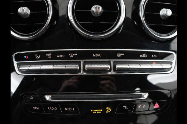Mercedes-Benz C-Klasse Estate 180 Business Solution | Half leder | Stoelverwarming | Navigatie | Bluetooth | Camera | Park assist | Cruise control | Climate control | Elektrische achterklep | Trekhaak