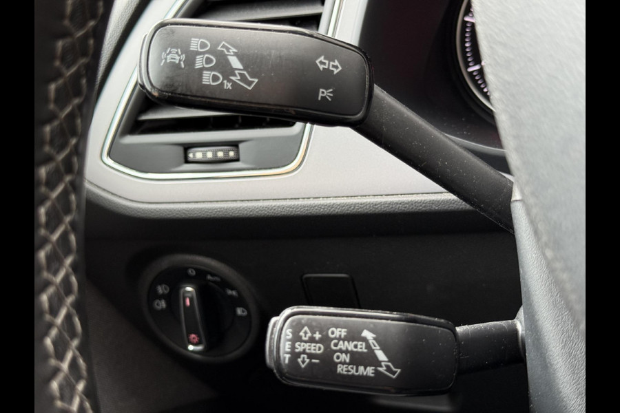 Seat Leon 1.0 EcoTSI Style Business Intense Navi|PDC V+A|Clima|Carplay|Cruise|N.A.P|APK tot 02-2027