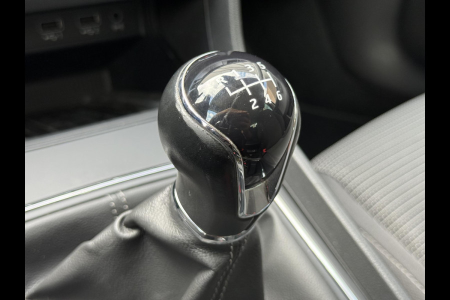 Seat Leon 1.0 EcoTSI Style Business Intense Navi|PDC V+A|Clima|Carplay|Cruise|N.A.P|APK tot 02-2027