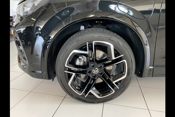 Volkswagen Tiguan 1.5 eHybrid R-Line Edition 272 PK Black-Style Panoramadak ,  Headup , Dynamic Light, Trekhaak, Leer , Massage stoelen