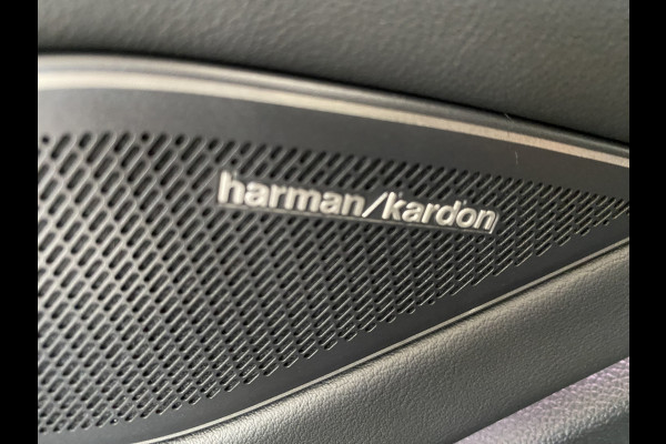 Volkswagen Tiguan 1.5 eHybrid R-Line Edition 272 PK Black-Style Panoramadak ,  Headup , Dynamic Light, Trekhaak, Leer , Massage stoelen