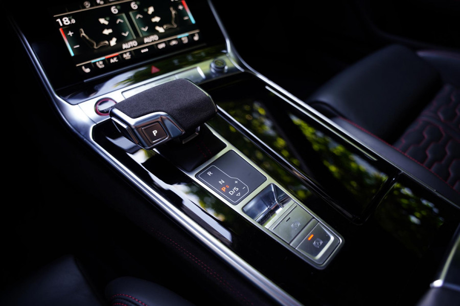 Audi RS6 Avant TFSI Quattro / Dynamica Pakket Plus / B&O Surround Systeem