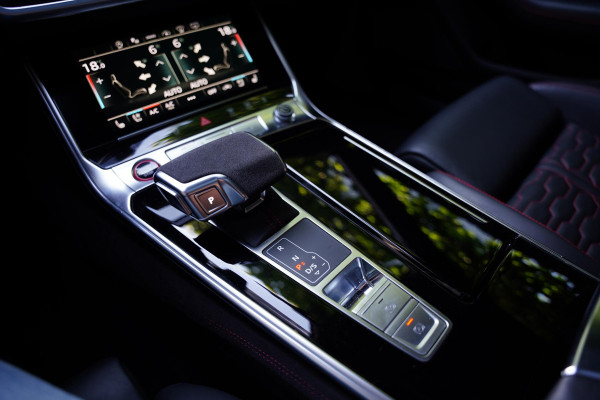 Audi RS6 Avant TFSI Quattro / Dynamica Pakket Plus / B&O Surround Systeem