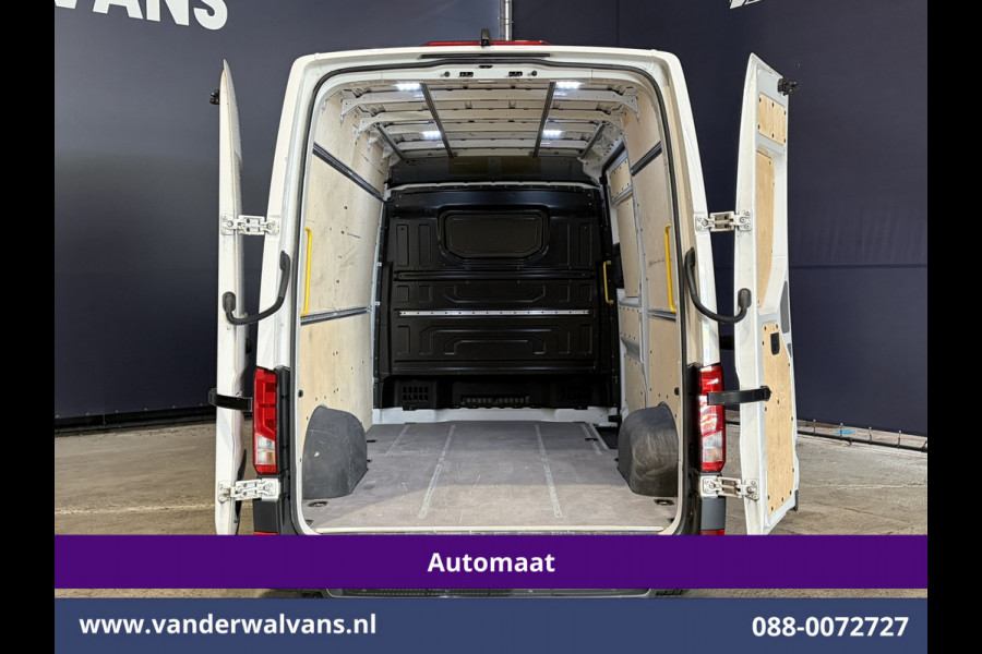Volkswagen Crafter 2.0 TDI 141pk Automaat L3H3 L2H2 Euro6 Airco | Camera | Navigatie | Apple Carplay Android Auto, Parkeersensoren, Bijrijdersbank, 3000kg trekvermogen