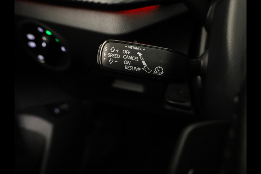 Škoda Kamiq Monte Carlo 1.0 TSI 115 pk DSG-7 | Adaptive Cruise | Panoramadak | Blind Spot | Winterpakket