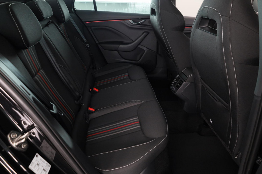 Škoda Kamiq Monte Carlo 1.0 TSI 115 pk DSG-7 | Adaptive Cruise | Panoramadak | Blind Spot | Winterpakket