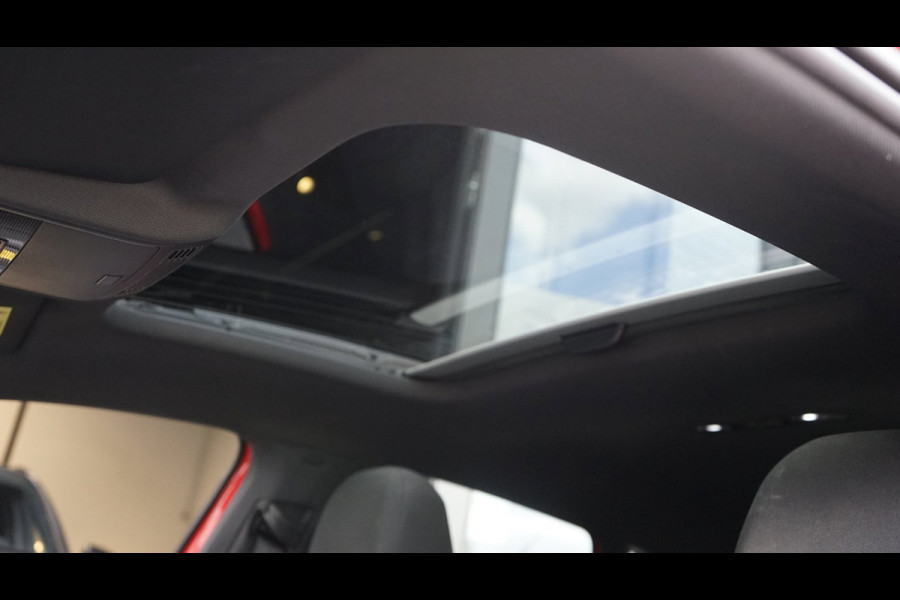 Volkswagen Polo 1.5 TSI R-Line AUTOMAAT|ACC|CAMERA|CARPLAY|DAB|FULL LED|KEYLESS|NAVIGATIE|MODE|PANORAMA|VIRTUEEL