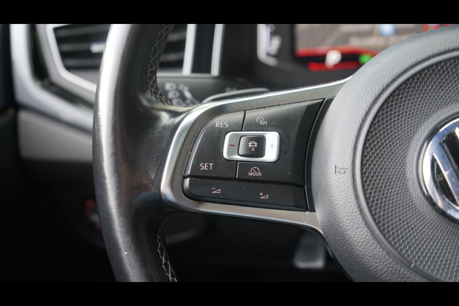 Volkswagen Polo 1.5 TSI R-Line AUTOMAAT|ACC|CAMERA|CARPLAY|DAB|FULL LED|KEYLESS|NAVIGATIE|MODE|PANORAMA|VIRTUEEL