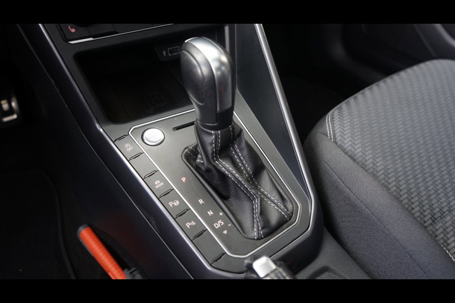 Volkswagen Polo 1.5 TSI R-Line AUTOMAAT|ACC|CAMERA|CARPLAY|DAB|FULL LED|KEYLESS|NAVIGATIE|MODE|PANORAMA|VIRTUEEL