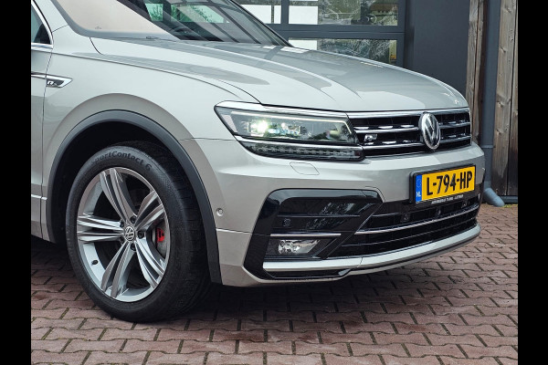Volkswagen Tiguan 2.0 TSI 4MOTION 220PK R-Line | Pano | HUD | Dynaudio | Leder | Stoelverwarming | 360 camera | Lane/Park/Light Assist |  Vol |