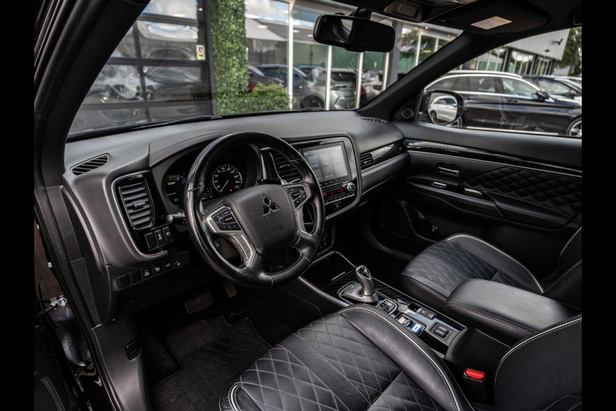 Mitsubishi Outlander 2.4 PHEV Intense | SOH 86% | Carplay | Trekhaak |