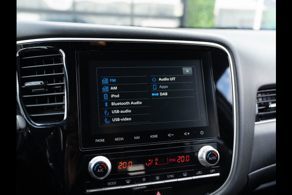 Mitsubishi Outlander 2.4 PHEV Intense | SOH 86% | Carplay | Trekhaak |