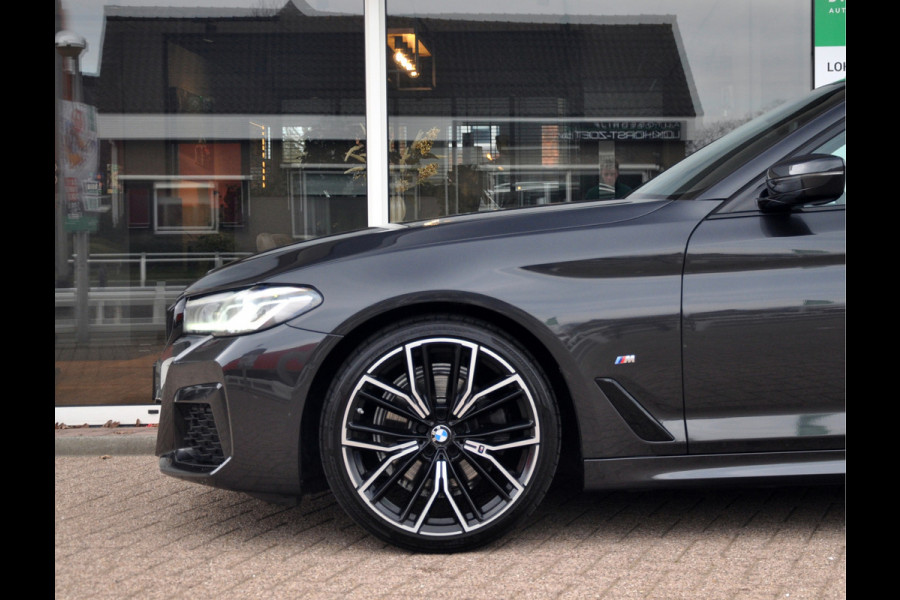 BMW 5 Serie Touring 518d High Executive Edition | M-Sport | 20 inch | Panorama | Individual Dakota Leder