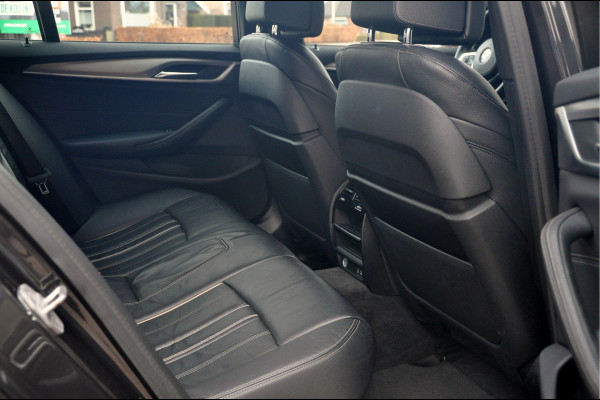 BMW 5 Serie Touring 518d High Executive Edition | M-Sport | 20 inch | Panorama | Individual Dakota Leder