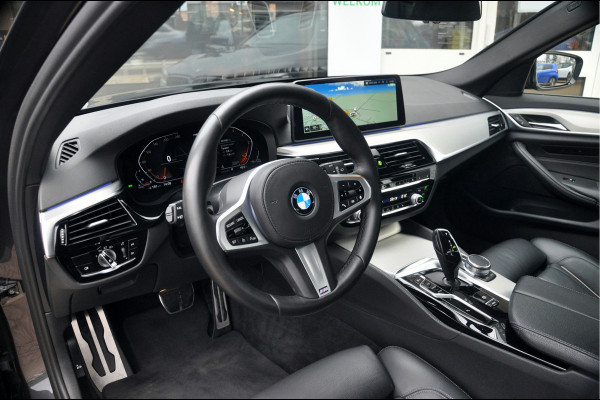 BMW 5 Serie Touring 518d High Executive Edition | M-Sport | 20 inch | Panorama | Individual Dakota Leder