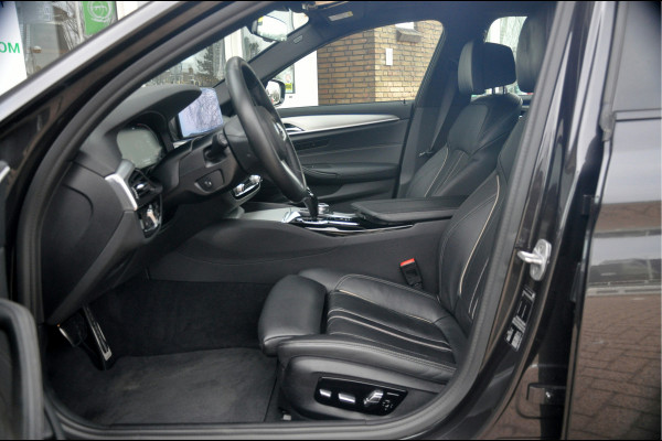 BMW 5 Serie Touring 518d High Executive Edition | M-Sport | 20 inch | Panorama | Individual Dakota Leder