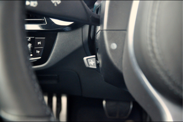 BMW 5 Serie Touring 518d High Executive Edition | M-Sport | 20 inch | Panorama | Individual Dakota Leder