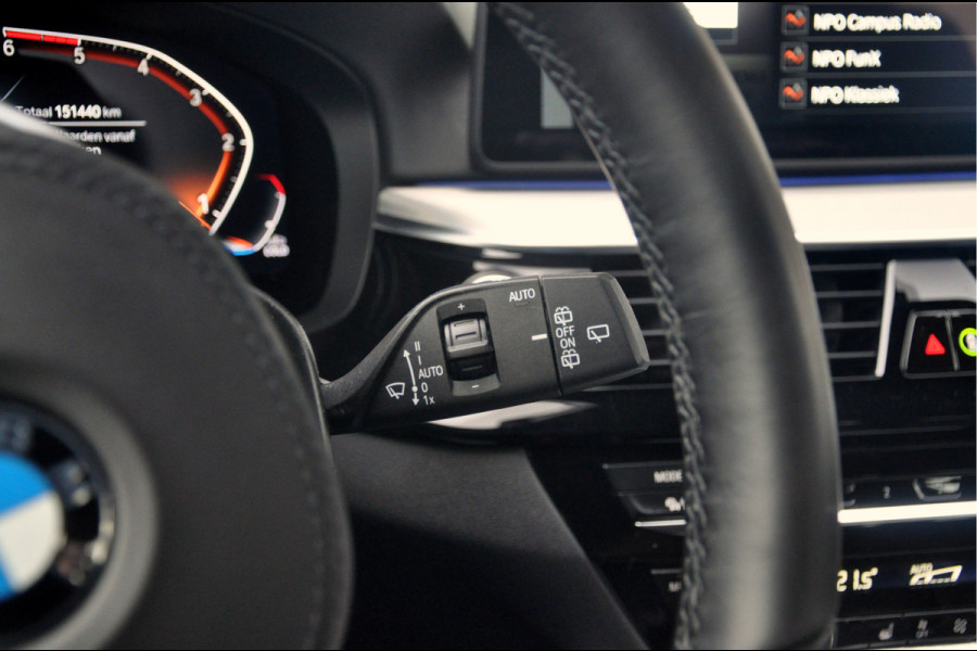 BMW 5 Serie Touring 518d High Executive Edition | M-Sport | 20 inch | Panorama | Individual Dakota Leder