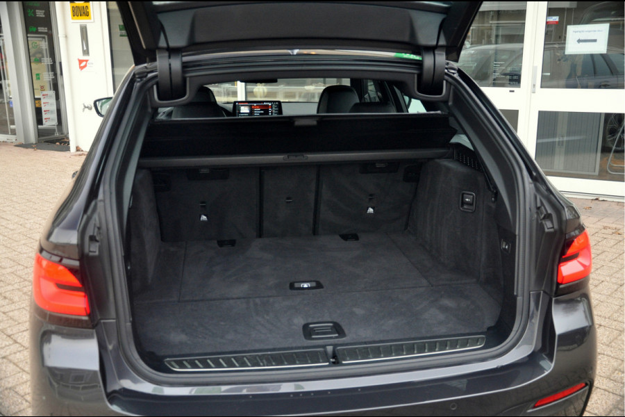 BMW 5 Serie Touring 518d High Executive Edition | M-Sport | 20 inch | Panorama | Individual Dakota Leder