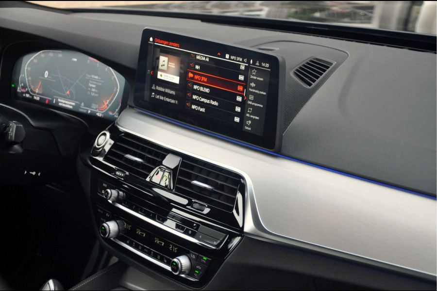 BMW 5 Serie Touring 518d High Executive Edition | M-Sport | 20 inch | Panorama | Individual Dakota Leder