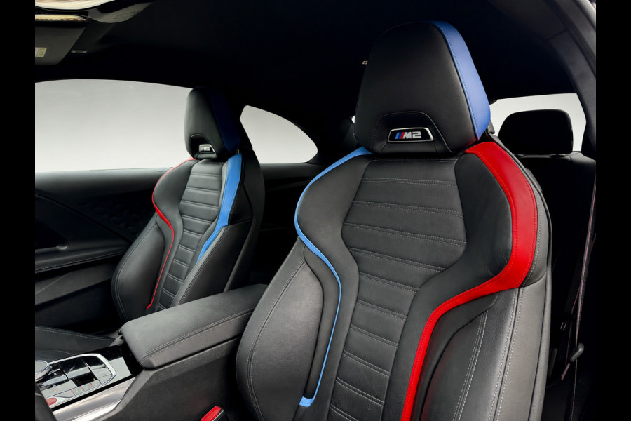 BMW 2 Serie Coupé M2 | G87 | Toronto rood metallic | Carbon dak | Memory