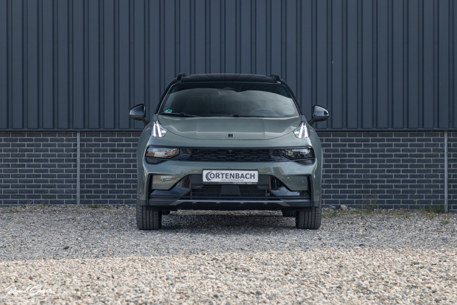 Lynk & Co 01 1.5 More | 4 Jaar fabrieksgarantie | Panoramadak | Memory | Adaptieve cruise | Blis |