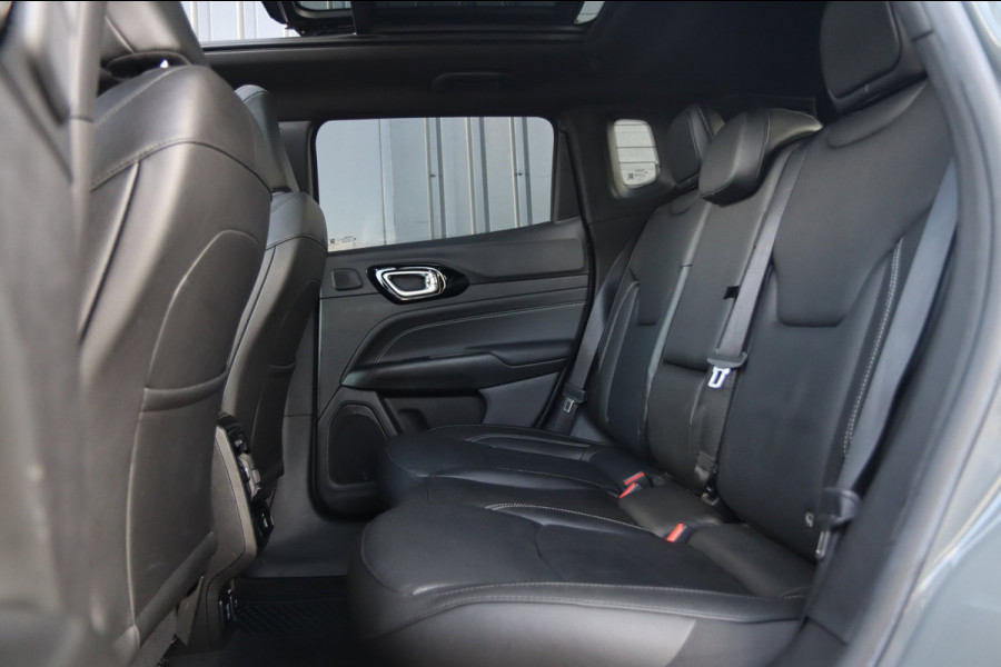 Jeep Compass 4xe 240 Plug-in Hybrid Electric S / PANO / MEMORY / ACC / 360 / KEYLESS / ALPINE
