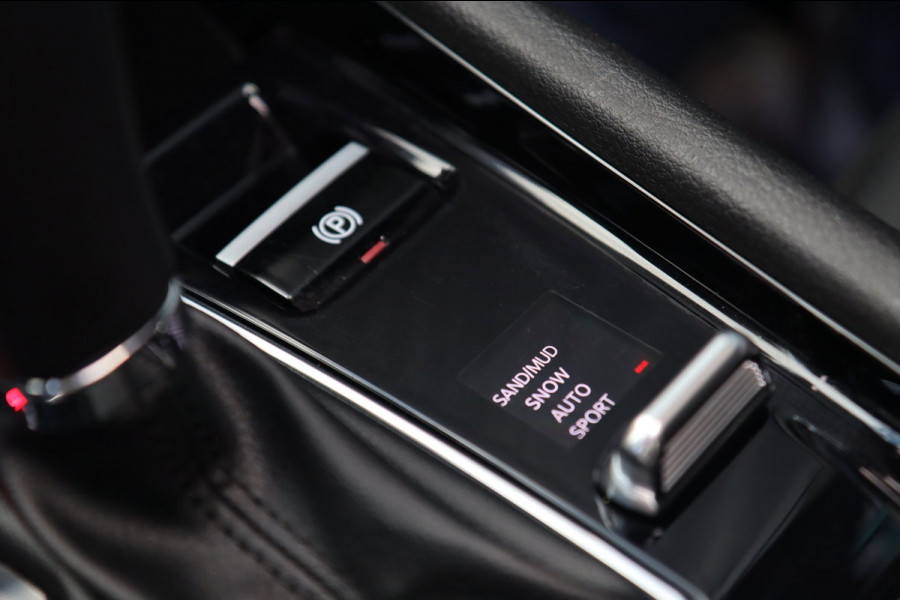 Jeep Compass 4xe 240 Plug-in Hybrid Electric S / PANO / MEMORY / ACC / 360 / KEYLESS / ALPINE